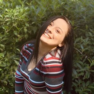 Meet your Posher, Estella